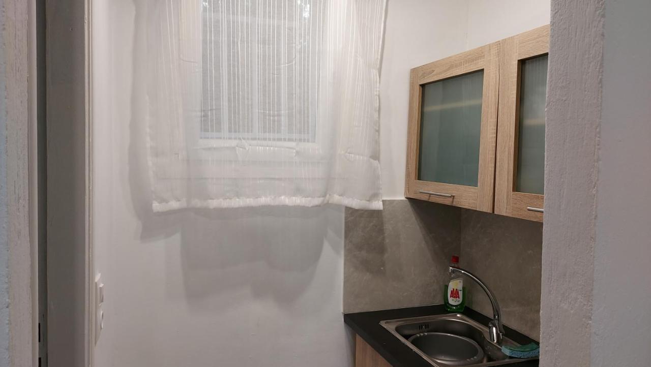 Helen'S Cozy Studio 2 أرتيميدا المظهر الخارجي الصورة