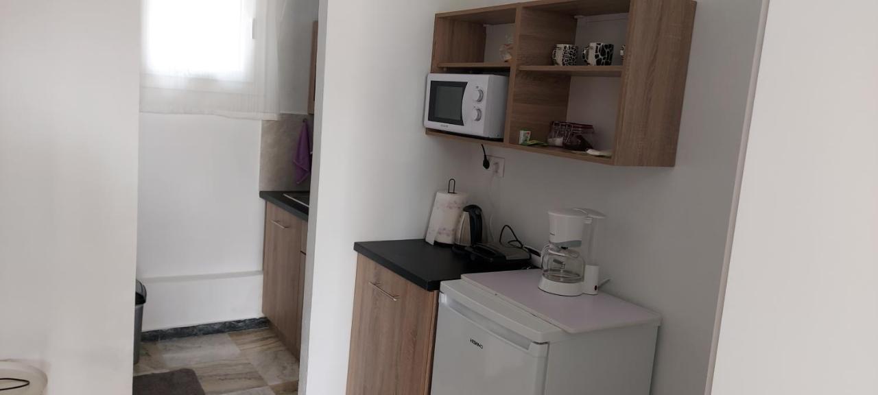 Helen'S Cozy Studio 2 أرتيميدا المظهر الخارجي الصورة