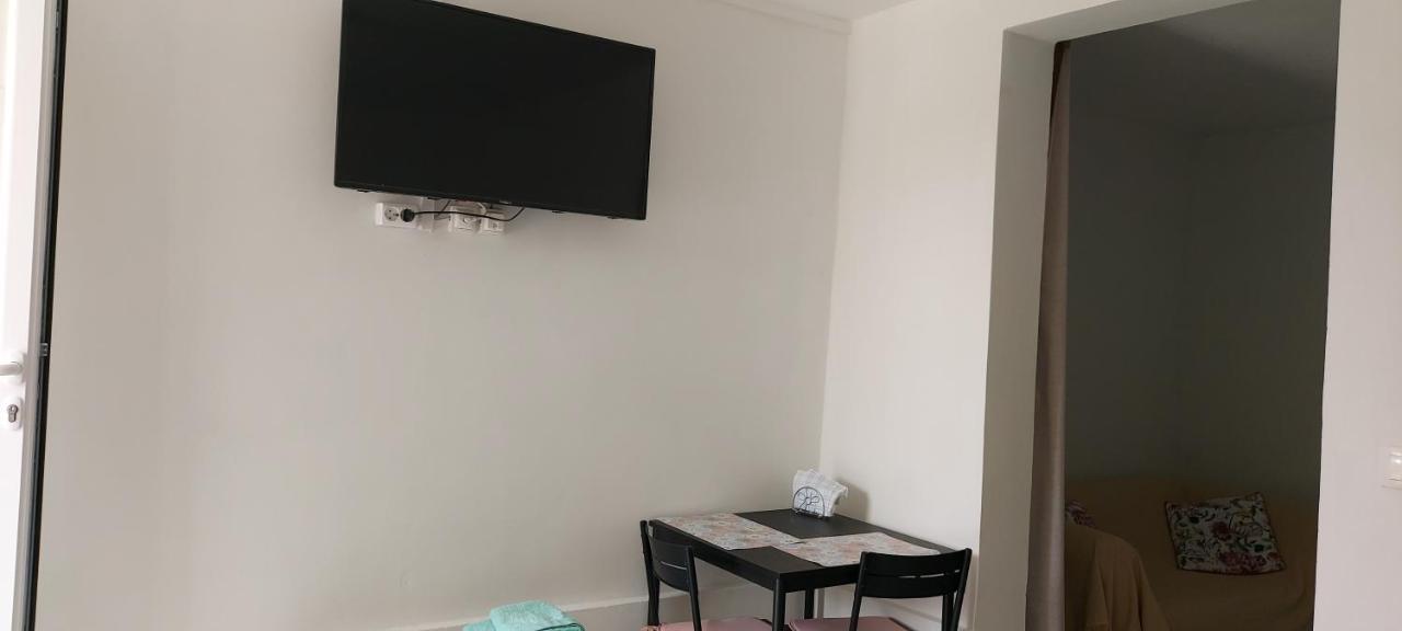 Helen'S Cozy Studio 2 أرتيميدا المظهر الخارجي الصورة
